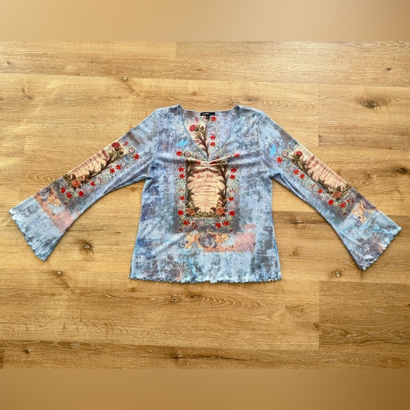 One World Boho Graphic Bell Sleeve Top Large Floral Print Book Fairy Cottage Y2K - Picture 1 of 12